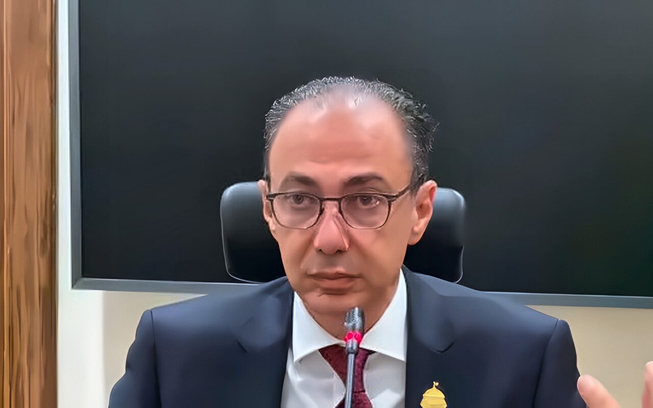«صحة النواب» تجدد الثقة في شريف باشا.. انتخابه رئيسًا للجنة بالتزكية