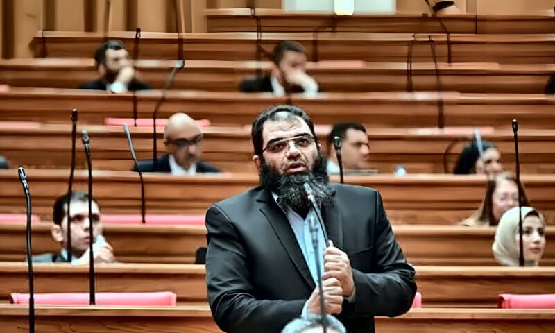 التعاقد بالحصة.. مقترح برلماني لسد عجز المدرسين بالمعاهد الأزهرية