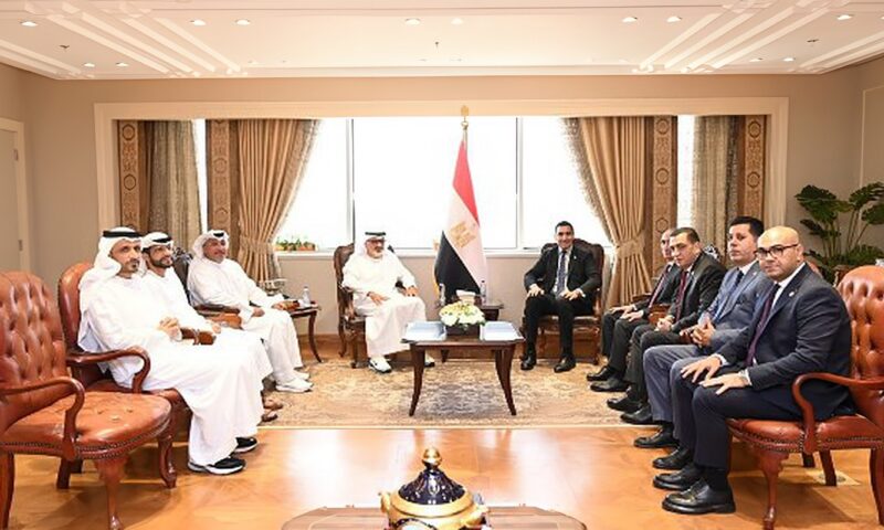 وزير الشباب والرياضة يستقبل وفد مجلس أبوظبي الرياضي ويبحث استضافة مصر للنسخة الـ11 من سباق زايد الخيري