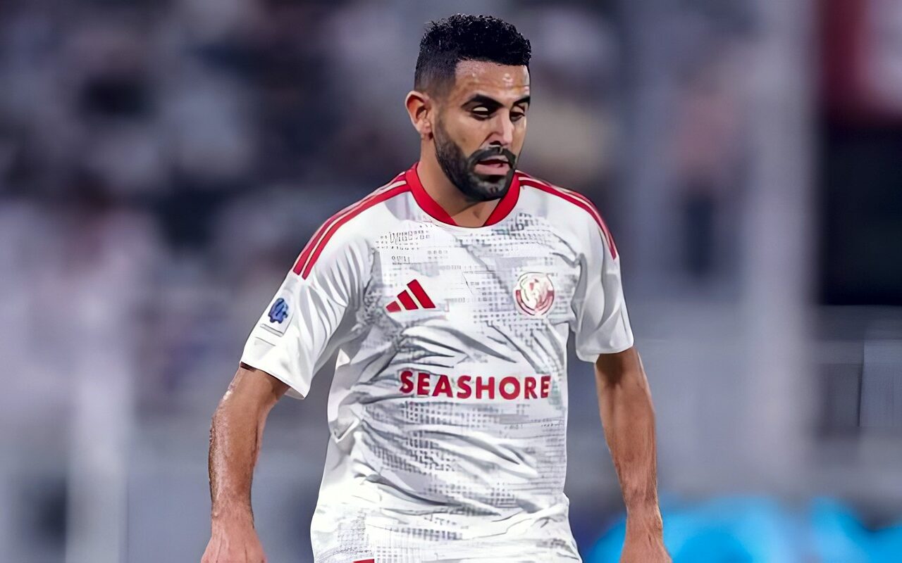 رياض محرز يتألق في انتصار «الشمال القطري» التاريخي على «الهلال» بثلاثية