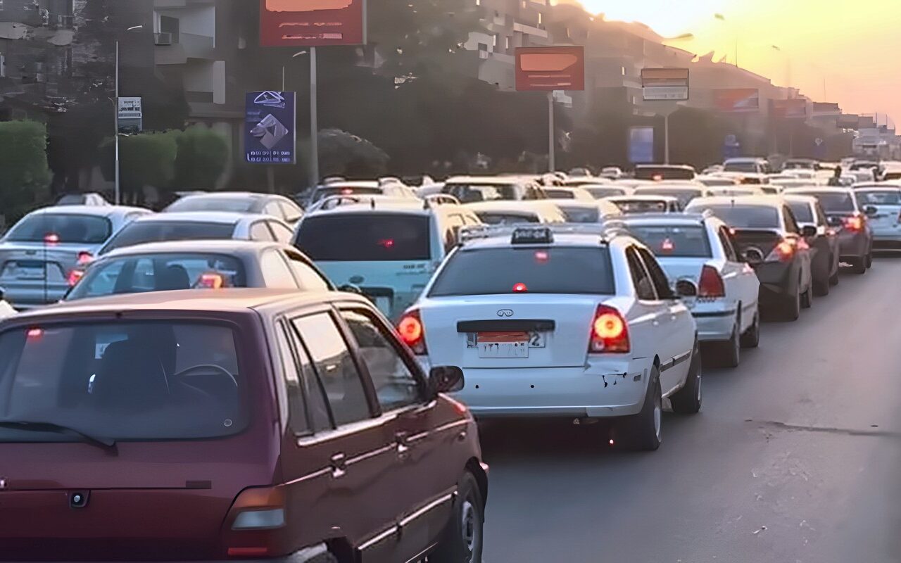 حالة المرور اليوم.. كثافات متحركة بالقاهرة والجيزة والقليوبية والإسكندرية