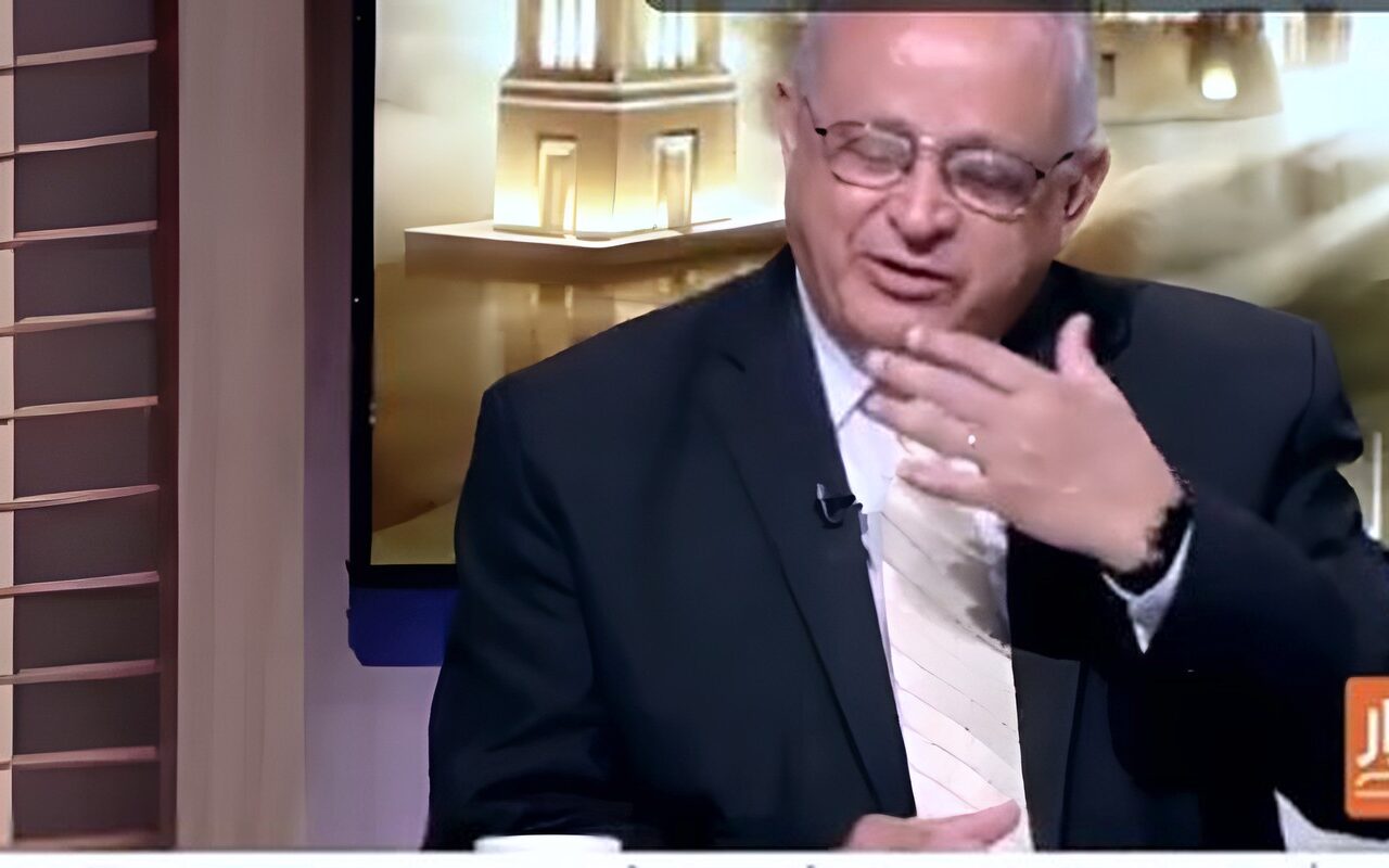 أمين مكتبة الإسكندرية يحذر من تأثير السوشيال ميديا والذكاء الاصطناعي على الهوية