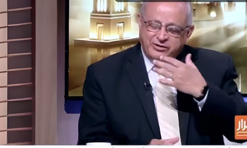 أمين مكتبة الإسكندرية يحذر من تأثير السوشيال ميديا والذكاء الاصطناعي على الهوية