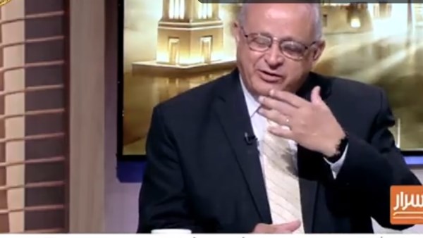 أمين مكتبة الإسكندرية يحذر من تأثير السوشيال ميديا والذكاء الاصطناعي على الهوية