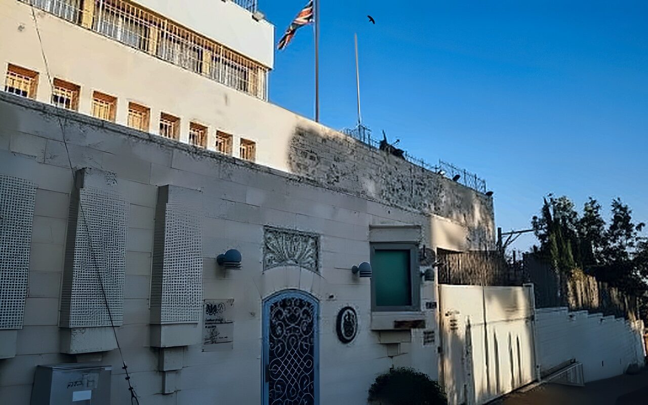 وزير الخارجية الإسرائيلي: القنصلية البريطانية في القدس تنهي عملياتها اليوم