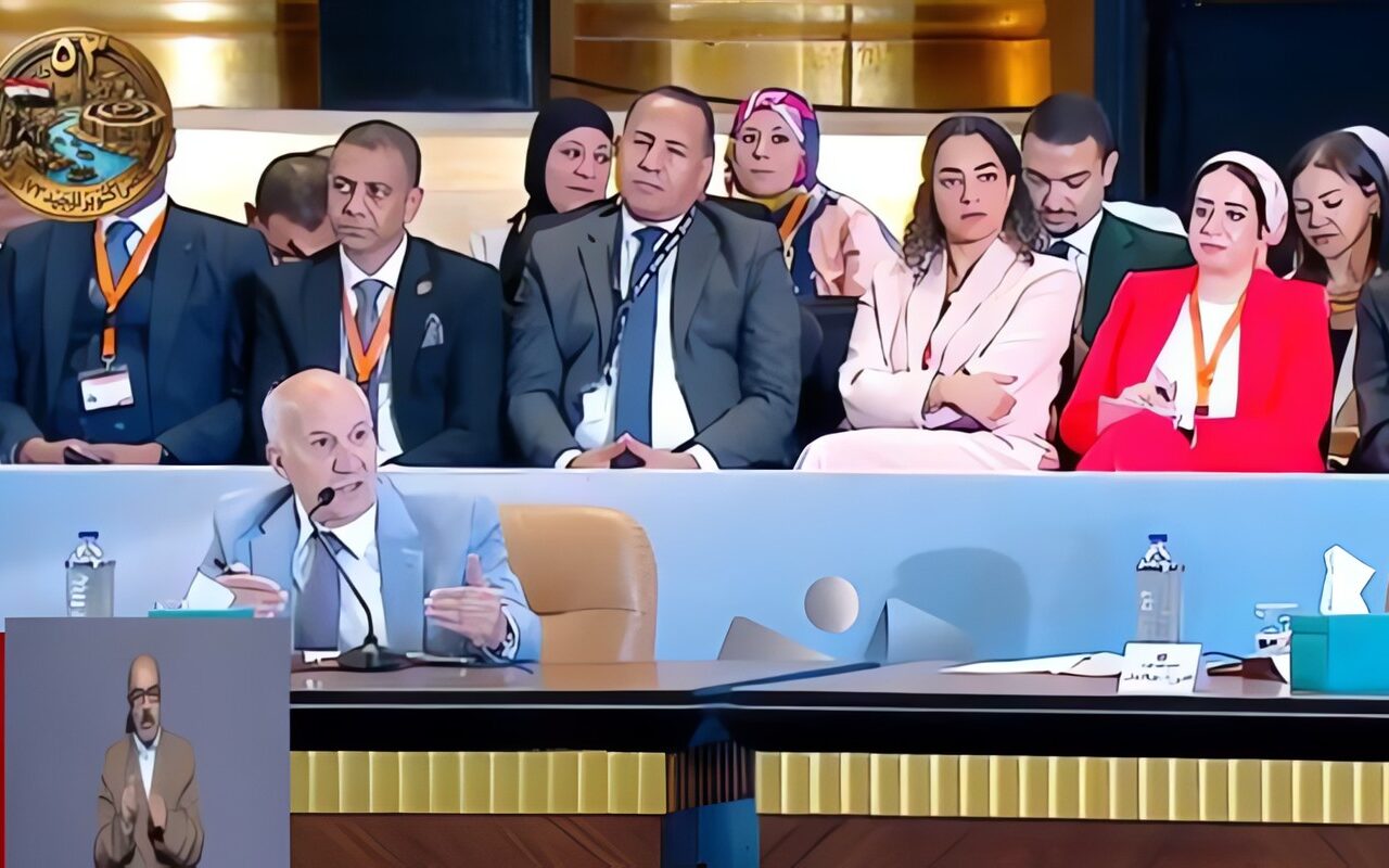 سيد عبد العال يطرح مقترحات لتمويل الحماية الاجتماعية بعيدًا عن زيادة الضرائب