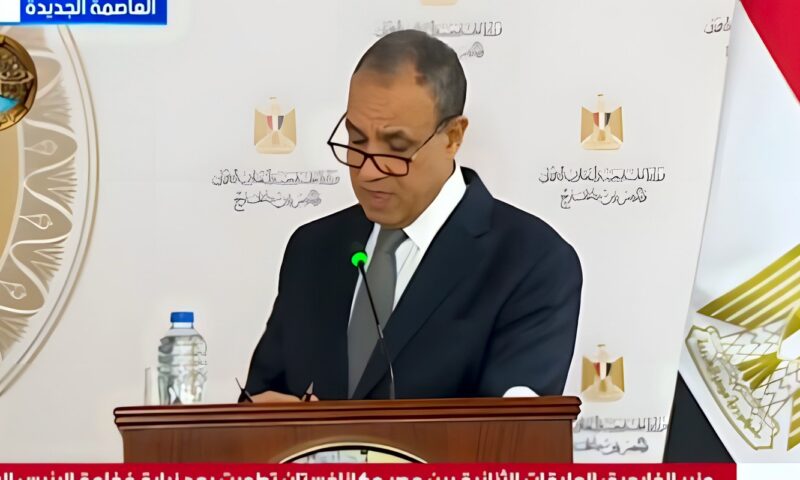 وزير الخارجية يوضح أبرز القضايا التي تم تناولها مع نظيره الكازاخستاني