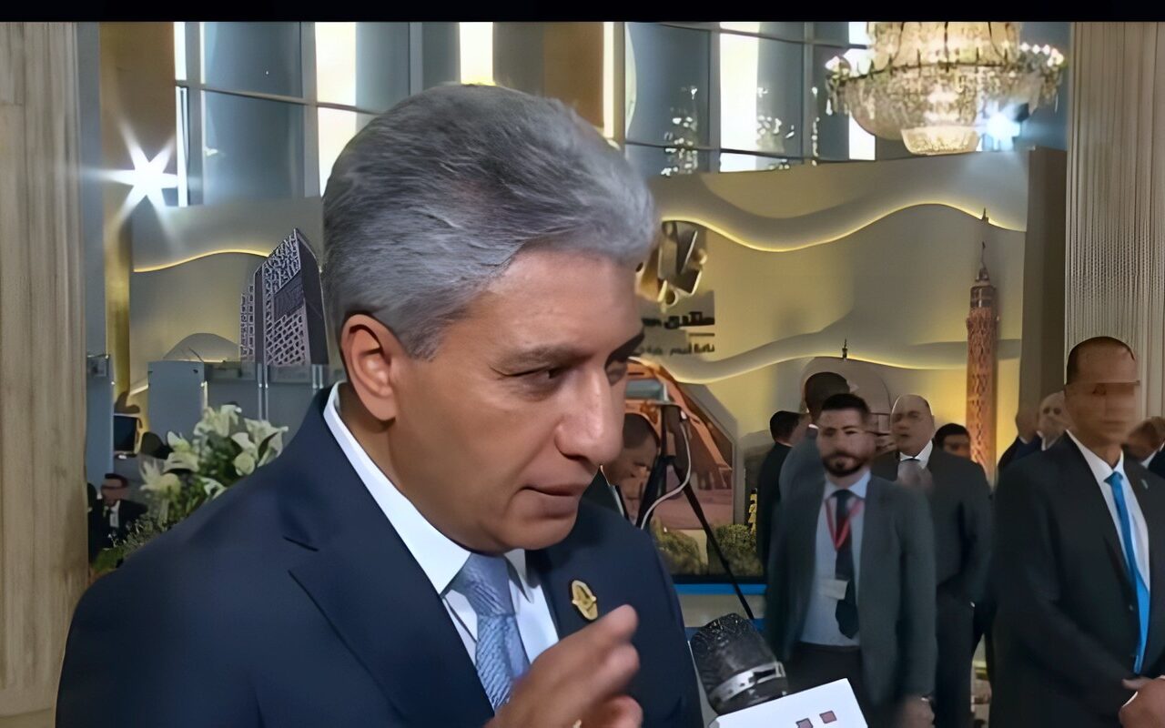 شريف فتحي: تحقيق الأمن والأمان رفع أعداد السائحين إلى 19.4 مليون