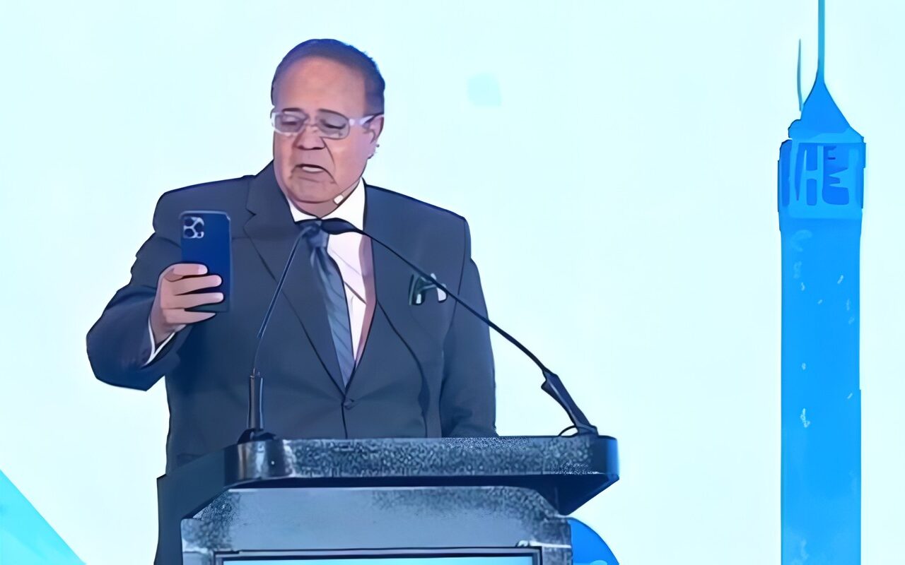 بعنوان “حكايات المياه في صندوق الدنيا”.. الإعلامي جمال الشاعر يتحدث عن أهمية المياه