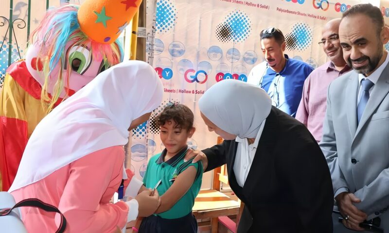 بالعرائس والشخصيات الكرتونية، انطلاق حملة التطعيم ضد الحصبة والحصبة الألمانية بمدارس القاهرة