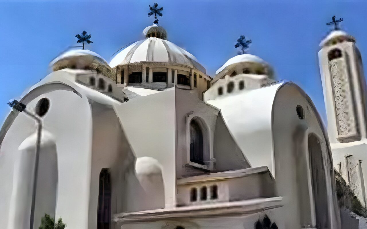 من مدرسة الإسكندرية إلى أكاديمية مارمرقس، الكليات الإكليريكية مصنع تخريج كهنة الأرثوذكسية