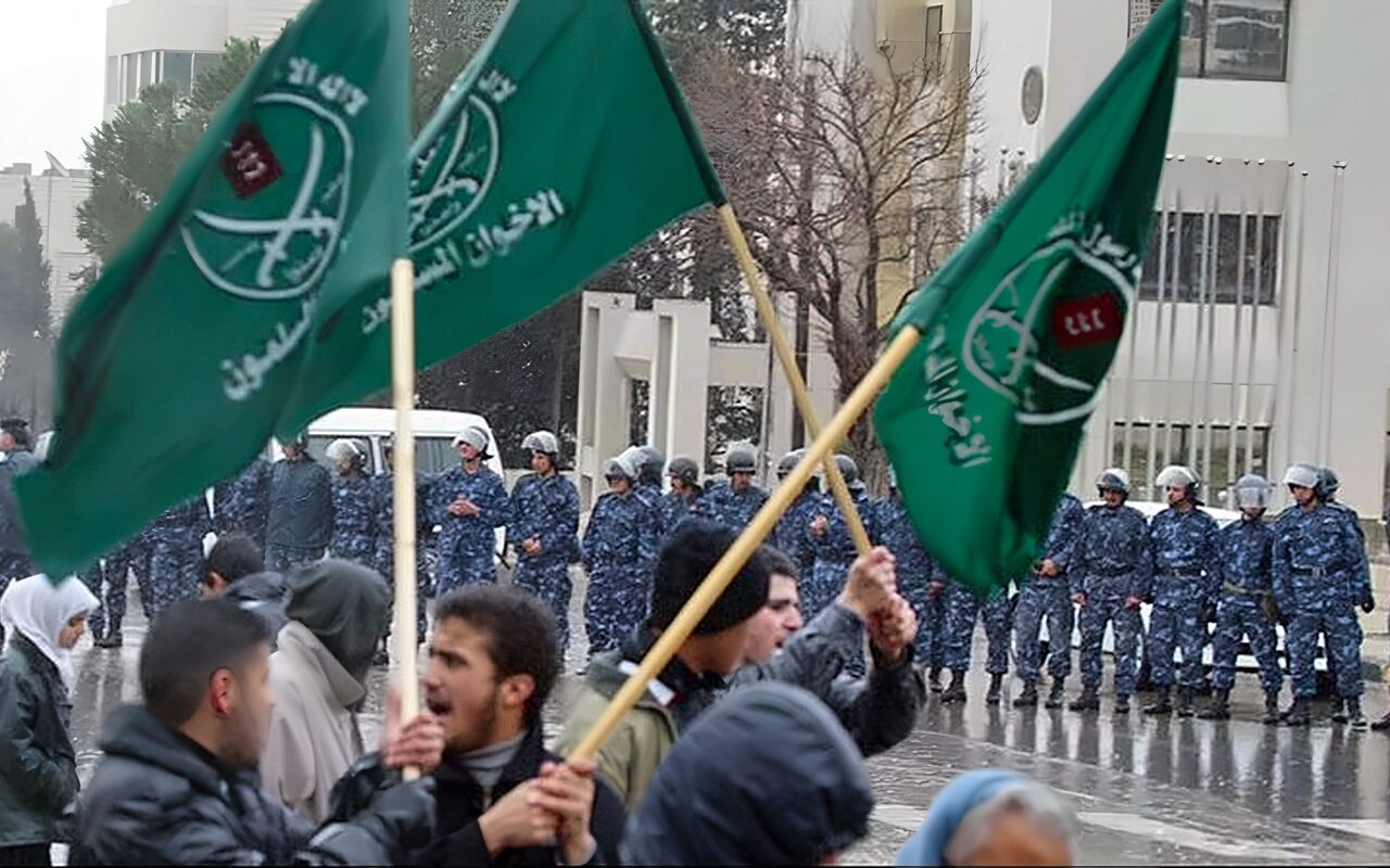 مصدر مطلع يرحب بقرار البرلمان الأوروبي بوضع إستراتيجية لمواجهة تأثير شبكات جماعة الإخوان