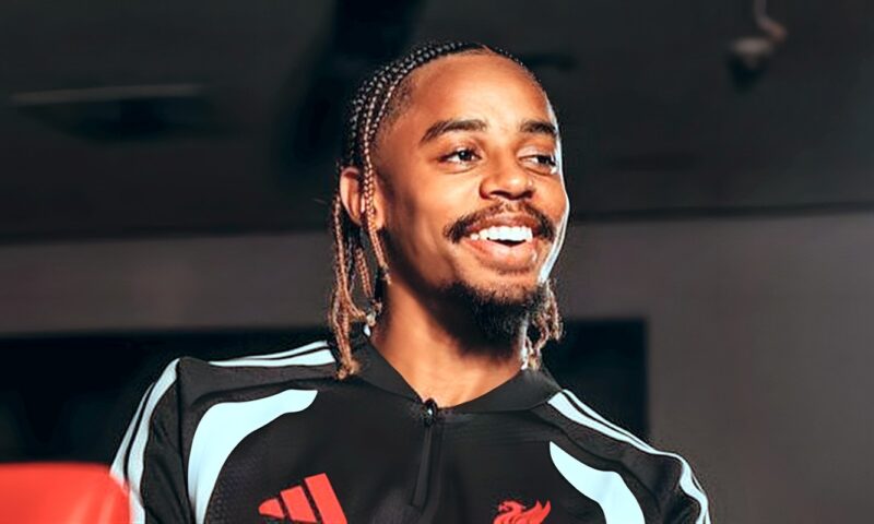 هاتريك باركولا يقود ليفربول لاكتساح لاسك لينز بسداسية في دوري أبطال أوروبا