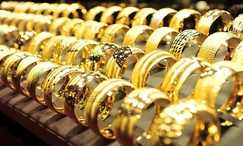 بعد انهيار الأونصة.. أسعار الذهب في مصر تتراجع وعيار 24 دون 7 آلاف جنيه