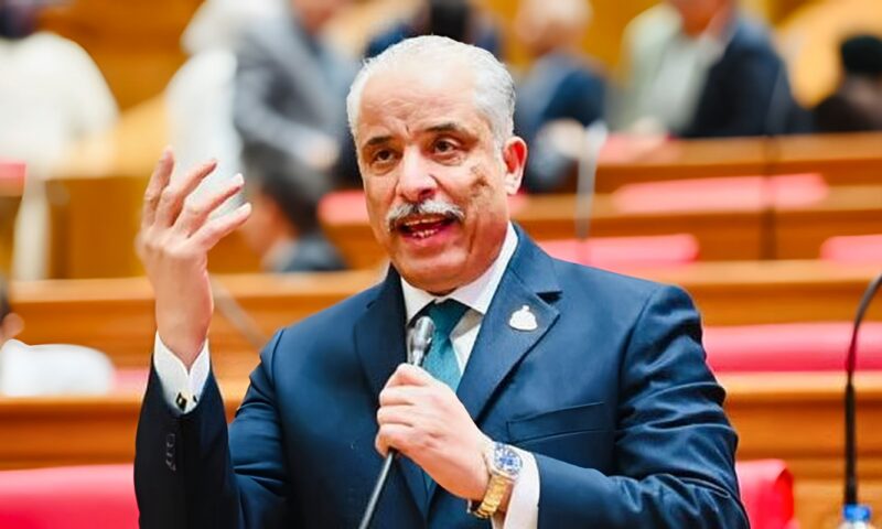 عيد حماد: تعزيز الاستقرار المالي يتطلب زيادة الإنتاج والصادرات وجذب الاستثمارات