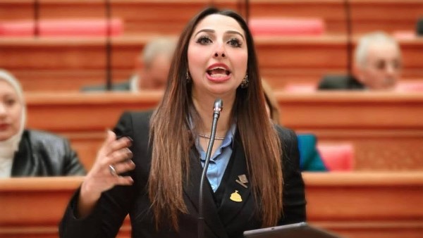 تحرك برلماني بشأن كثافة التقييمات والواجبات المدرسية وعدم ملاءمة المناهج