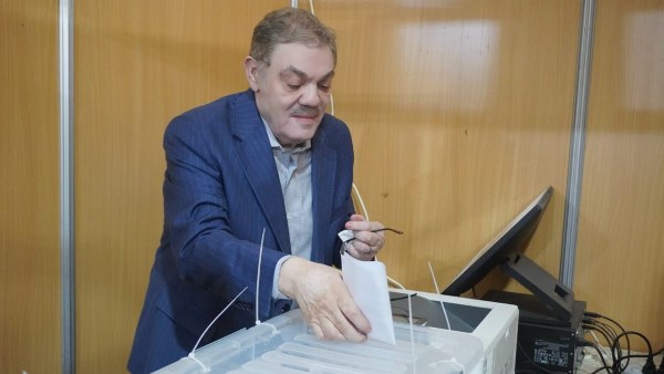 السيد البدوي يدلي بصوته في انتخابات الهيئة العليا لحزب الوفد.. صور