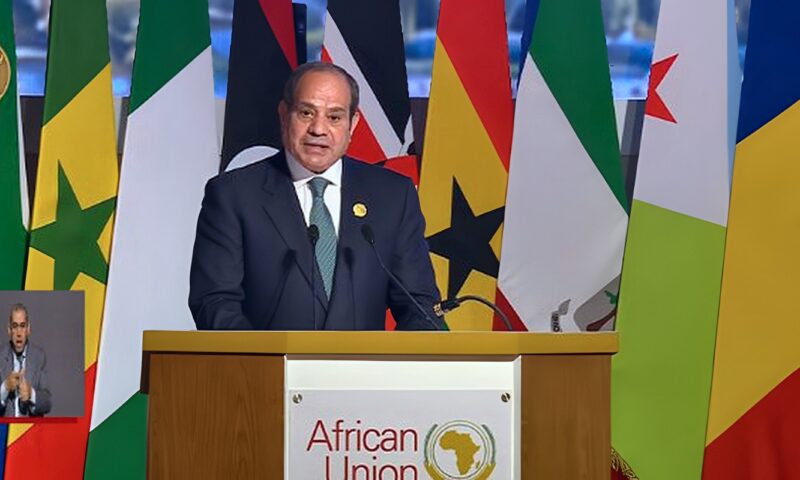 الرئيس السيسي: نؤكد موقفنا الثابت الرافض للتدخلات الخارجية في الشئون الداخلية للدول الأفريقية