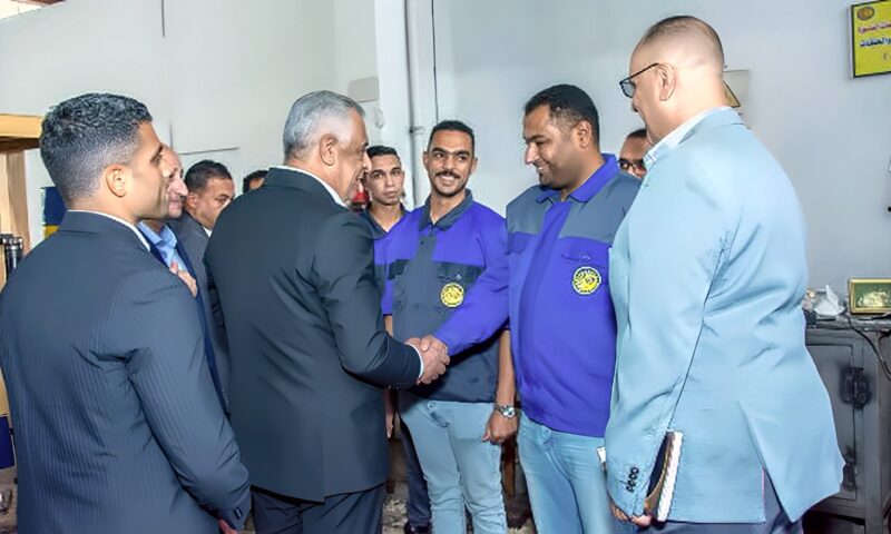 بالتزامن مع احتفالات أكتوبر.. وزير الدولة للإنتاج الحربي يتفقد خطوط إنتاج المدافع والأسلحة بمصنع 100 الحربي