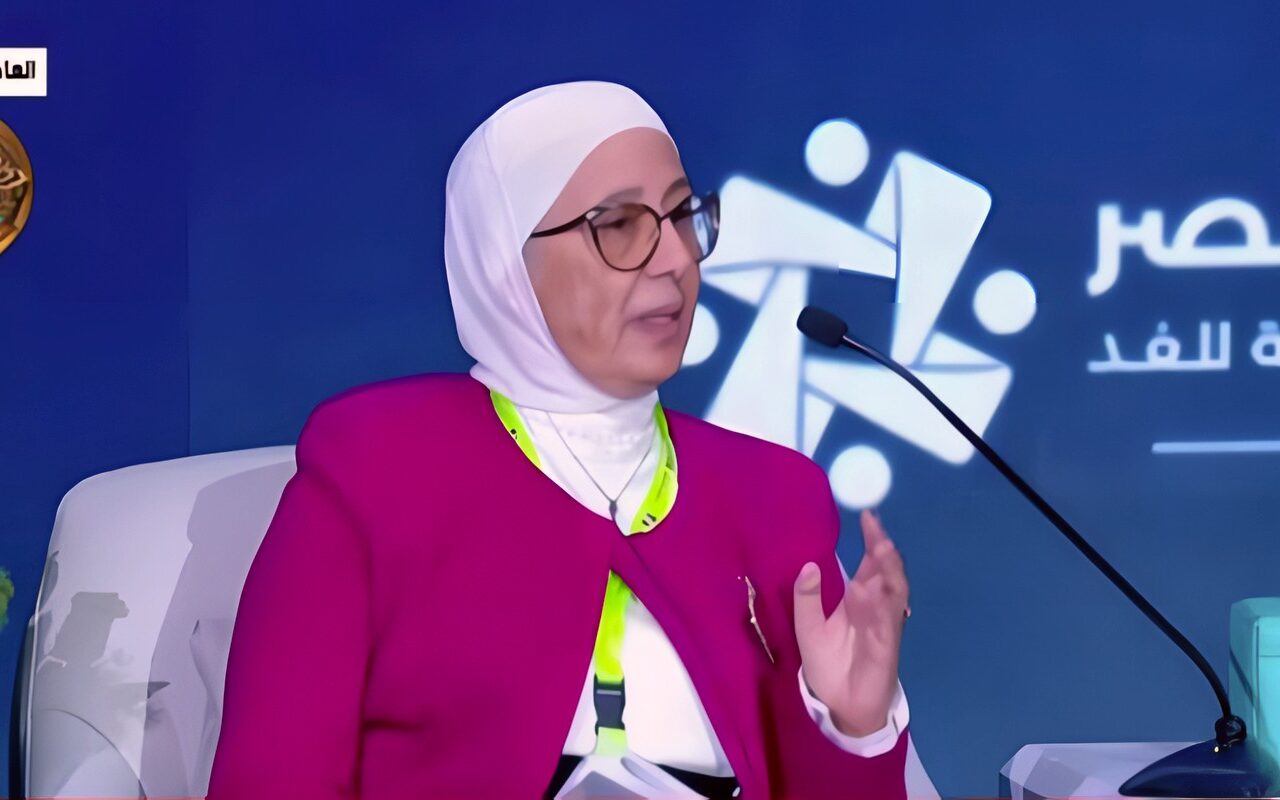 سكان الواحات.. طبيبة تحذر من نقص الخدمات الصحية بالمناطق النائية