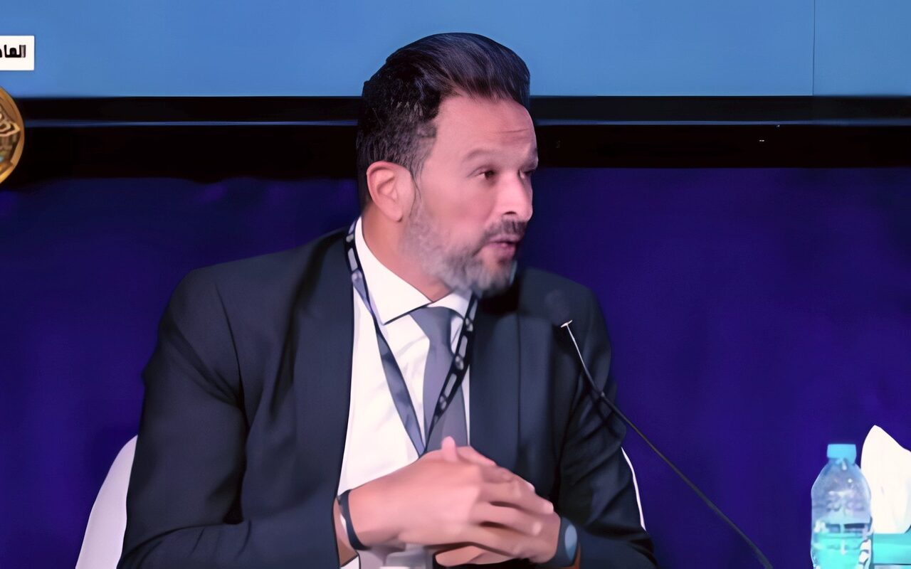 أيمن عباس: مصر رائدة في الطب وخبرة الطبيب المصري تمنحه القدرة على تقديم خدمات طبية بتكلفة أقل