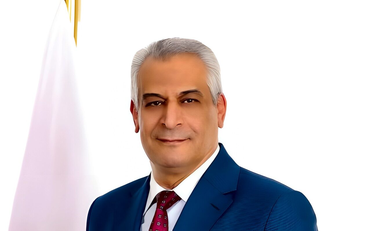 عيد الإنتاج الحربي.. جمبلاط يشيد بجهود العاملين في دعم الصناعة الوطنية