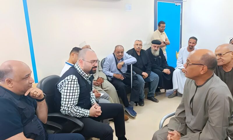 الرعاية الصحية بأسوان تبحث شكاوى واحتياجات منتفعي مركز رعاية طفل كوم أمبو
