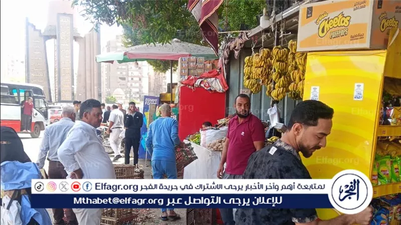 تجميل مدخل صينية الواسطى بالفتح ورفع الإشغالات من ميدان أسماء الله الحسنى بحي شرق
