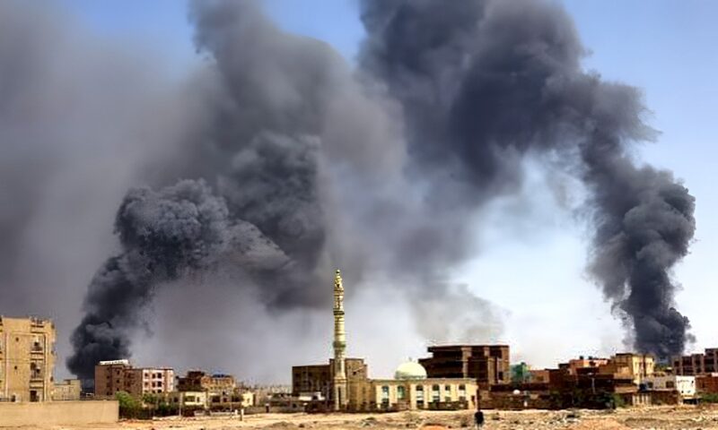 والد السائق المصري المتوفى في السودان: الجثمان يصل غدا.. وابني ترك 4 أبناء