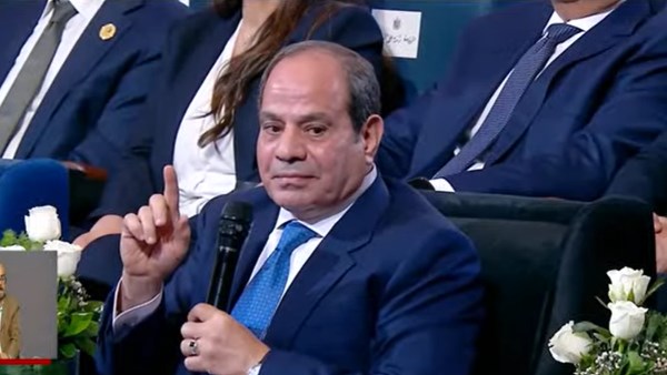 الرئيس السيسي: الكل يمشي بس مصر تقعد.. واستقرار الدولة أساس الحفاظ على الإنجازات