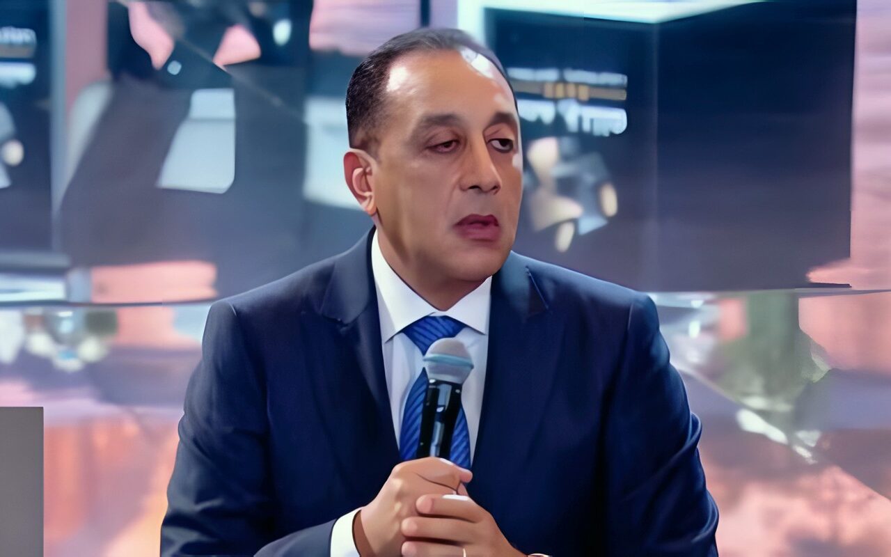 مدبولي يحذر من تداعيات نقص إمدادات الطاقة على قطاع الكهرباء