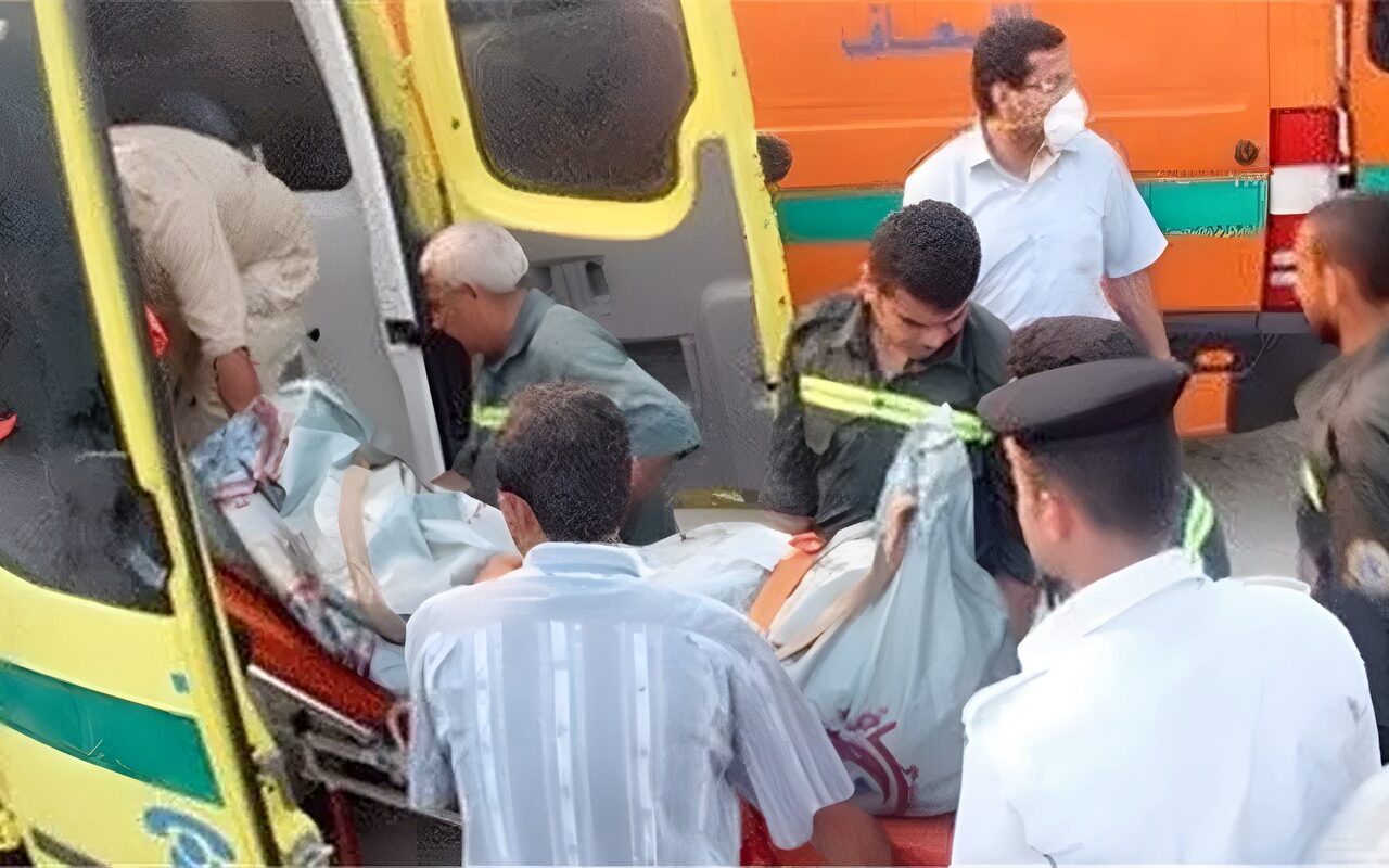 مصرع طفل وإصابة 16 آخرين في انقلاب تروسيكل بتلاميذ مدرسة نقاليفة بالفيوم