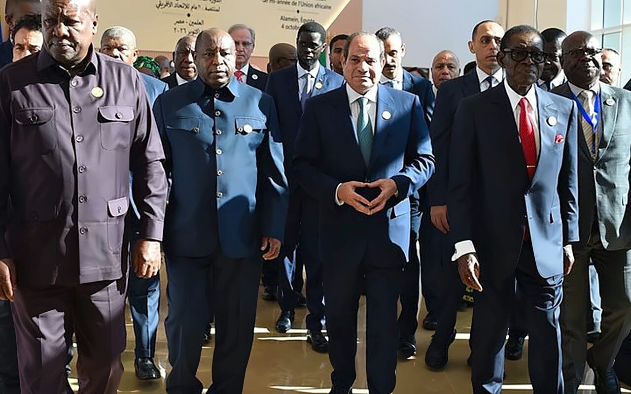 نشاط مكثف للرئيس السيسي اليوم في العلمين (صور)