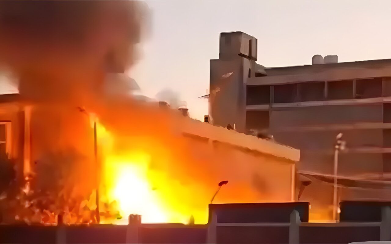السيطرة على حريق لوكيشن تصوير داخل أحد النوادي بالإسكندرية