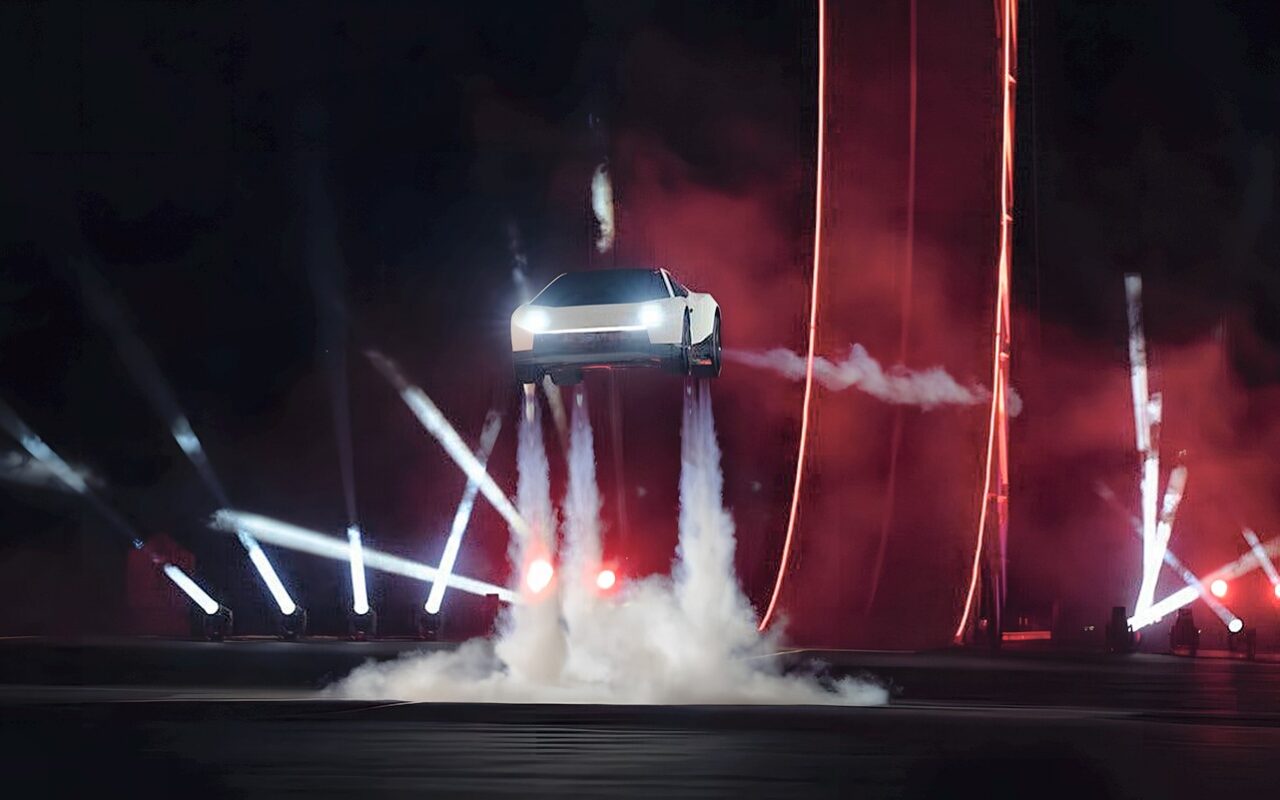 “تسلا” تكشف عن سيارة  Roadster الجديدة بمحركات دفع باردة من “سبيس إكس”