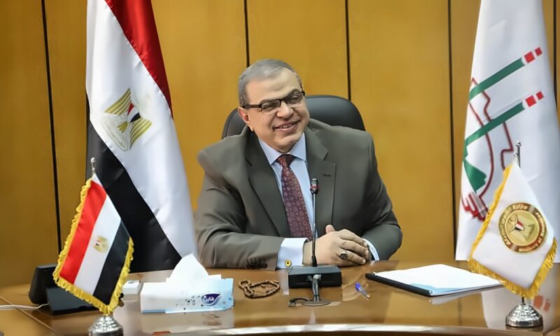 وزير القوى العاملة الأسبق يكشف كواليس إنجاز قانون العمل ووحدات التدريب المتنقلة