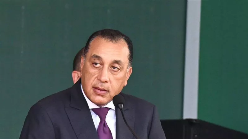 تطوير المواني وعربات السكك الحديدية “أبرزها”، مدبولي يستعرض إنجازات قطاع النقل والمواصلات