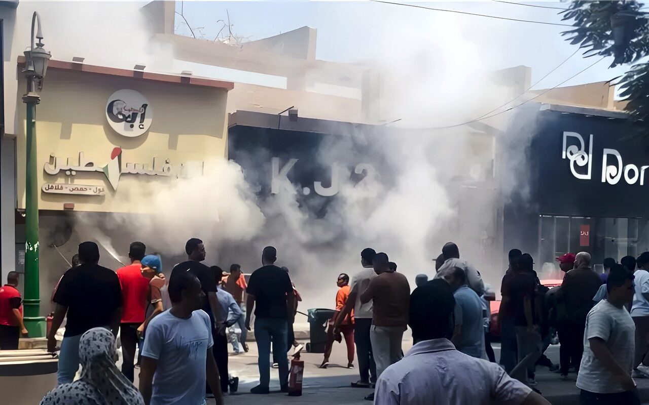 تشكيل لجنة هندسية لمعاينة عقار شهد حريق داخل مطعم بحدائق القبة