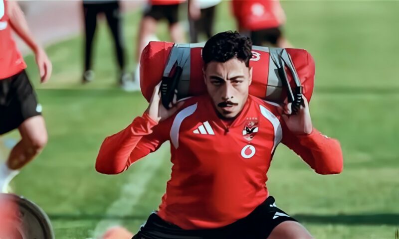 تفاصيل إصابة أكرم توفيق خلال مشاركته أمام كيتارا الأوغندي بالكونفدرالية