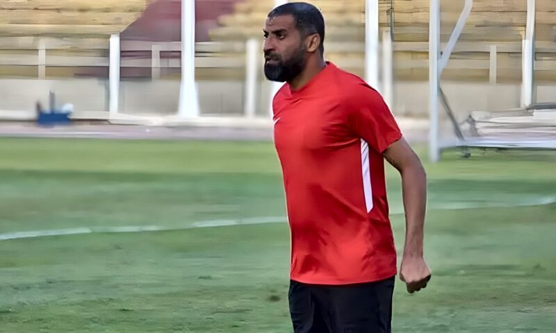 نقل جمعة مشهور إلى المستشفى بعد تعرضه لوعكة صحية خلال مباراة الاتحاد السكندري