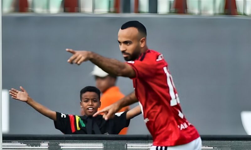 فحوصات طبية لحسم موقف نجم الأهلي من مواجهة الزمالك