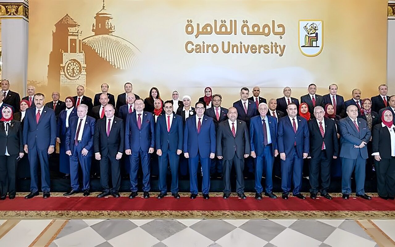 رئيس جامعة القاهرة: روح حرب أكتوبر ستظل مصدر إلهام للأجيال الجديدة