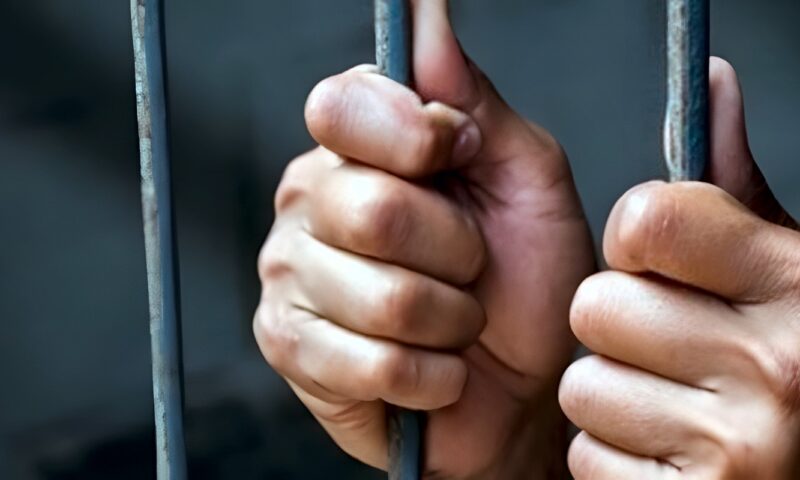 الحبس وغرامة 100 ألف جنيه.. عقوبات مُخالفة قانون تنظيم الاتصالات في استخدام أجهزة التشفير
