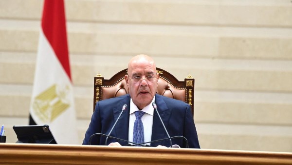 رئيس النواب يرفع الجلسة العامة إلى الأحد المقبل ويرفض رفع الحصانة عن أحد الأعضاء