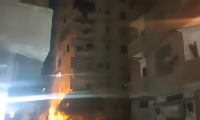 محافظ الإسكندرية يتفقد العقار المائل بمنطقة امبروزو