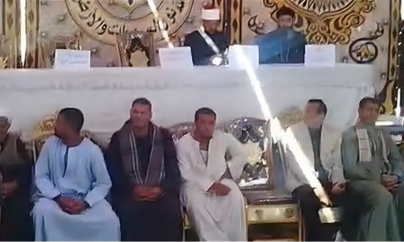 إنهاء خصومة ثأرية بين عائلتين بنجع حمادي في قنا (فيديو)