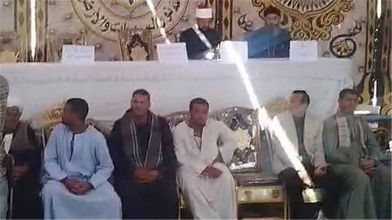 إنهاء خصومة ثأرية بين عائلتين بنجع حمادي في قنا (فيديو)