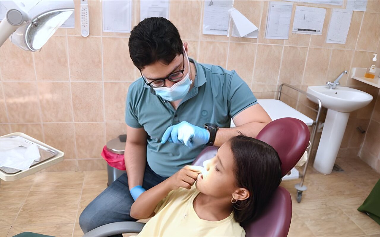 وقعت الكشف على 514 مريضا، جامعة الفيوم تنظم قافلة طبية بالمدينة الجديدة