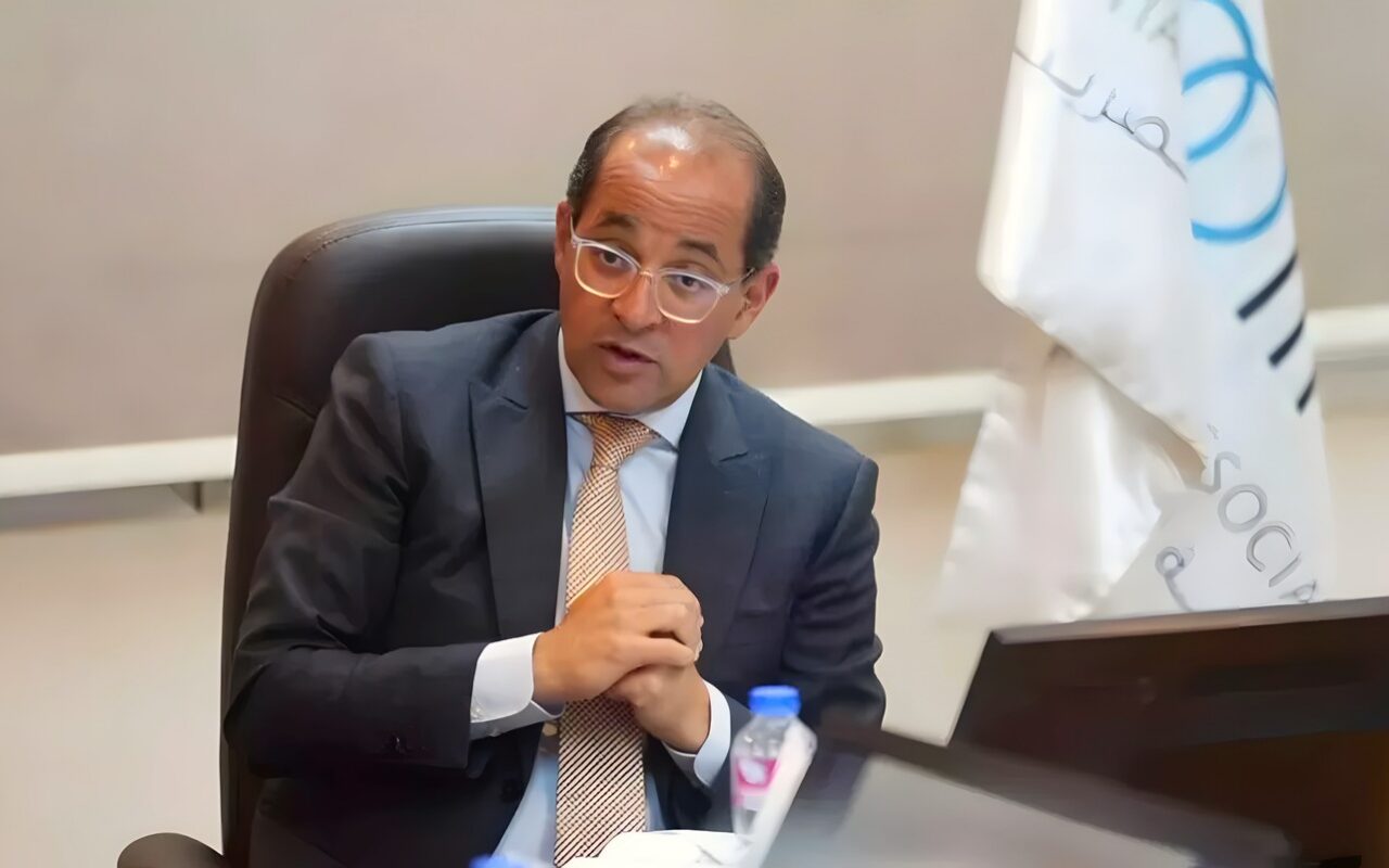 وزير المالية يكشف الفئات المستهدفة من زيادات مرتبات المعلمين