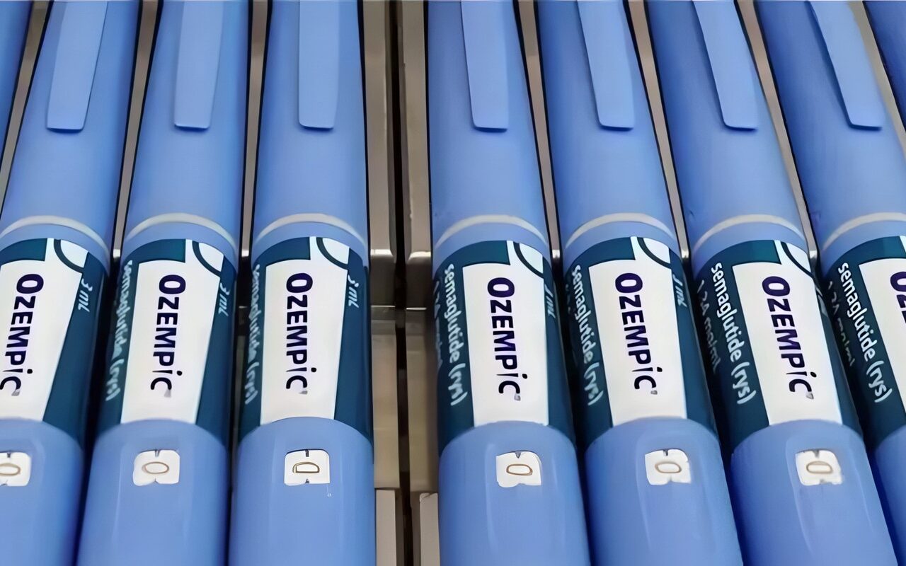 بشكل عاجل لسبب كارثي، الغذاء والدواء الأمريكية تسحب حقنا لإنقاص الوزن لشركة شهيرة